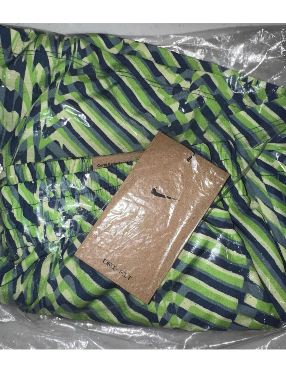 NWT Nike Big Boys Dri-FIT Woven Training Shorts Lime Navy Size M